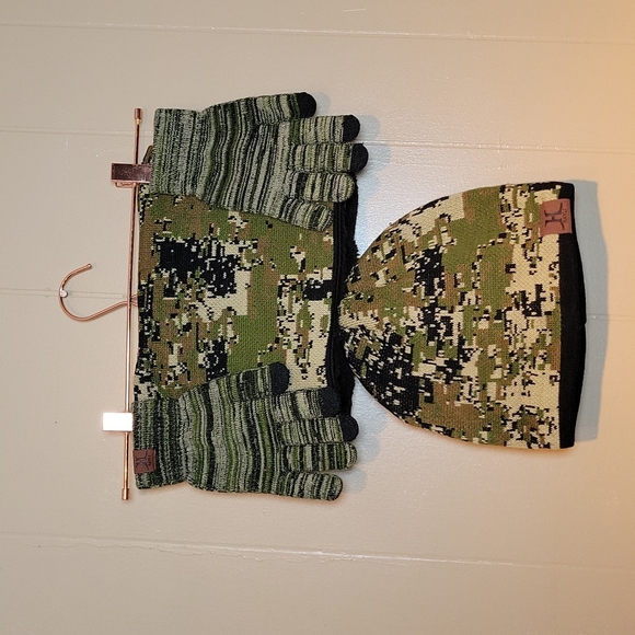 Rayli Camo Beenie Gloves And Neck Scarf Set - Picture 1 of 1